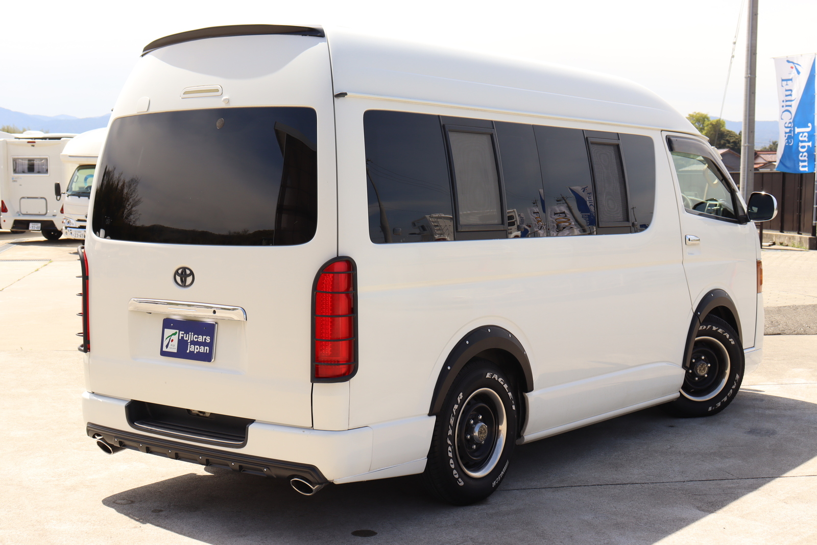 キャンピングカー バンコン ﾊｲｴｰｽ ｴﾑｽﾞｱｰﾄ製　DC冷蔵庫