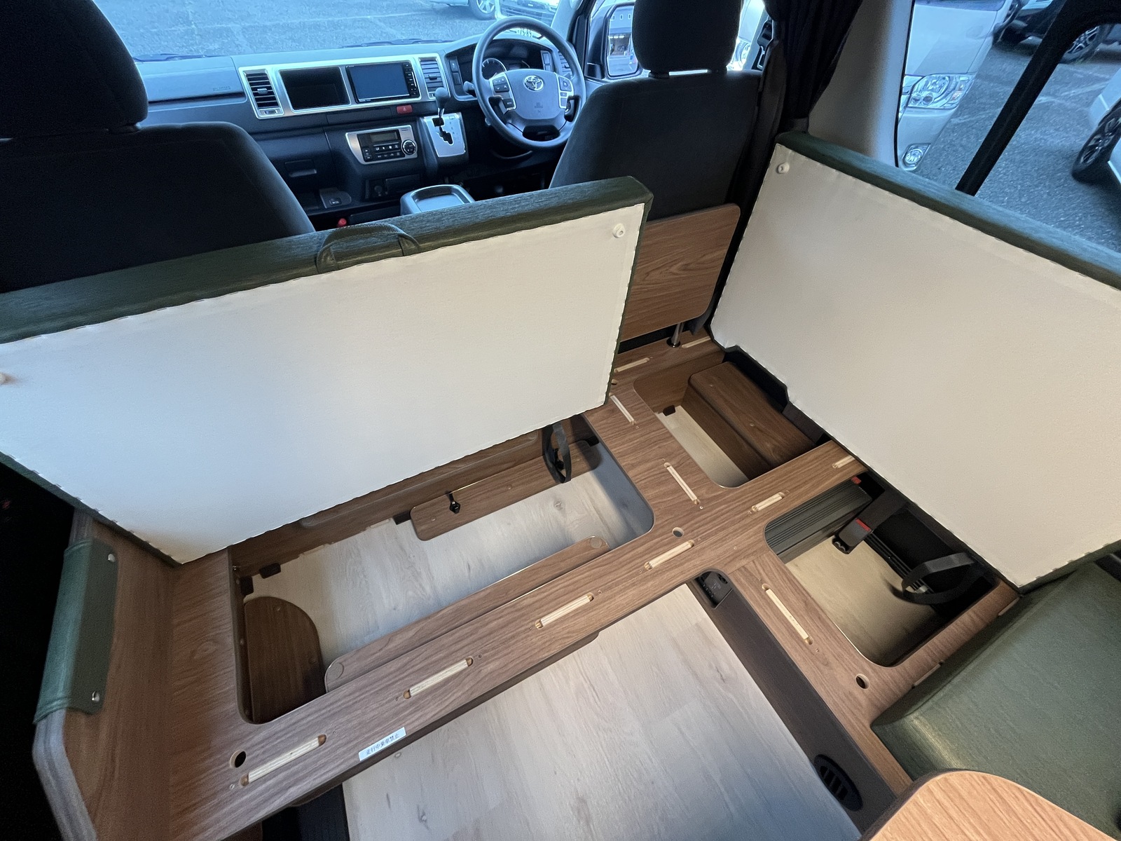 キャンピングカー バンコン FOCS DS-L FFﾋｰﾀｰ ﾚﾝｼﾞ 4駆 1ｵｰﾅｰ