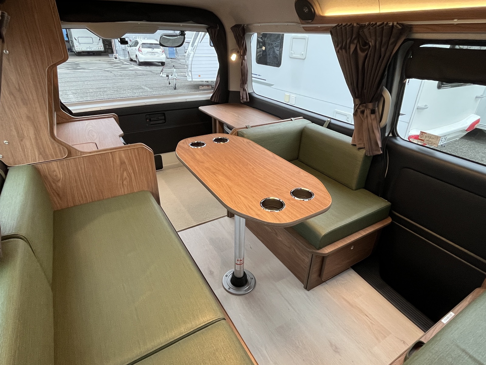 キャンピングカー バンコン FOCS DS-L FFﾋｰﾀｰ ﾚﾝｼﾞ 4駆 1ｵｰﾅｰ