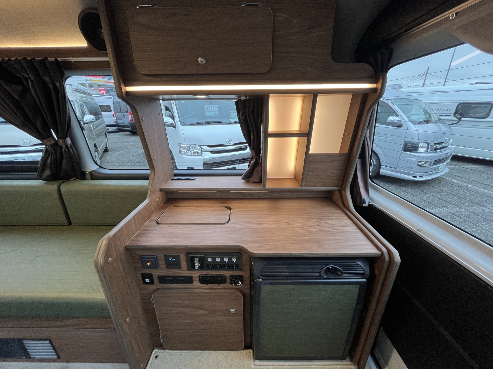 キャンピングカー バンコン FOCS DS-L FFﾋｰﾀｰ ﾚﾝｼﾞ 4駆 1ｵｰﾅｰ