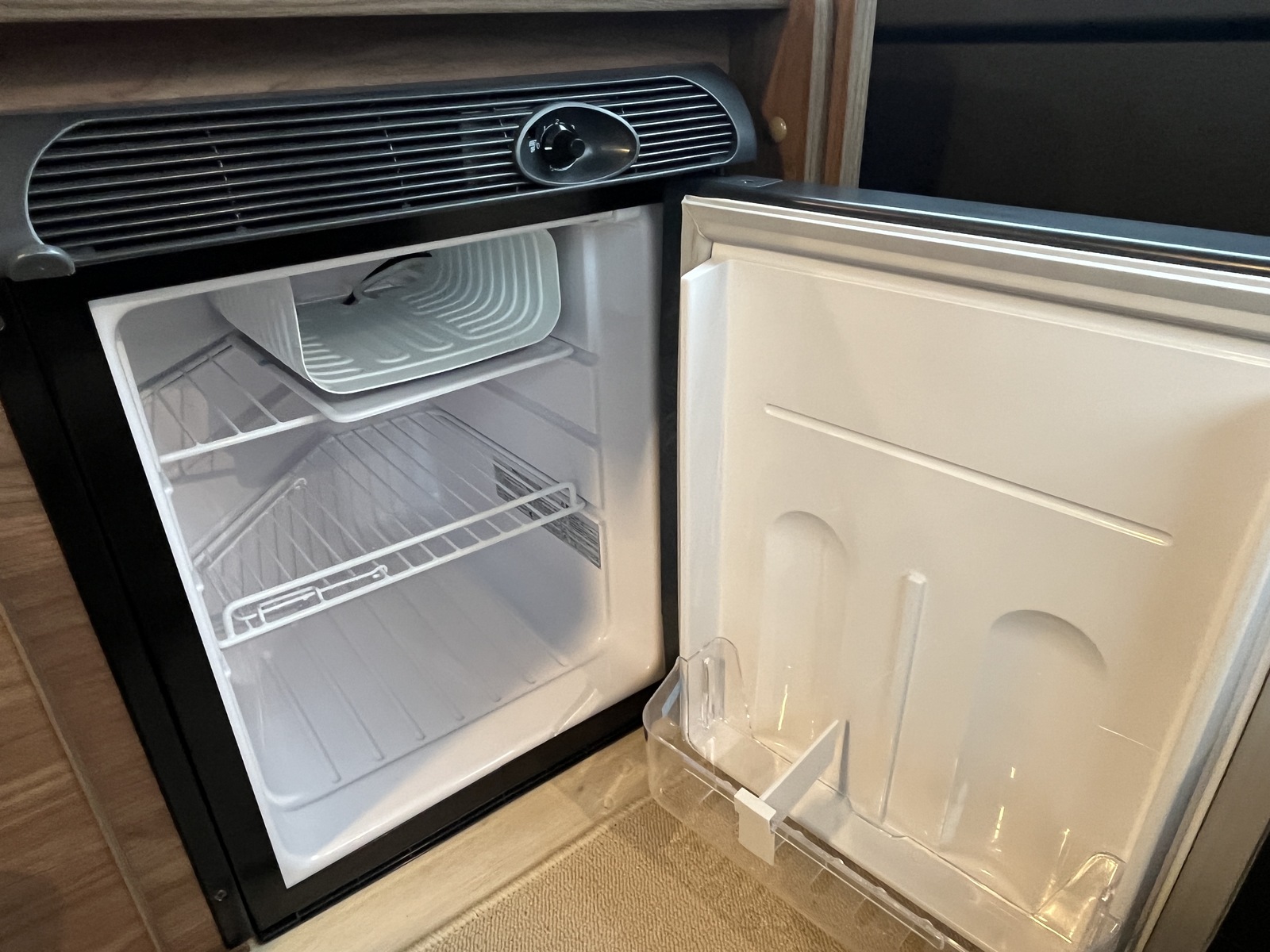 キャンピングカー バンコン FOCS DS-L FFﾋｰﾀｰ ﾚﾝｼﾞ 4駆 1ｵｰﾅｰ