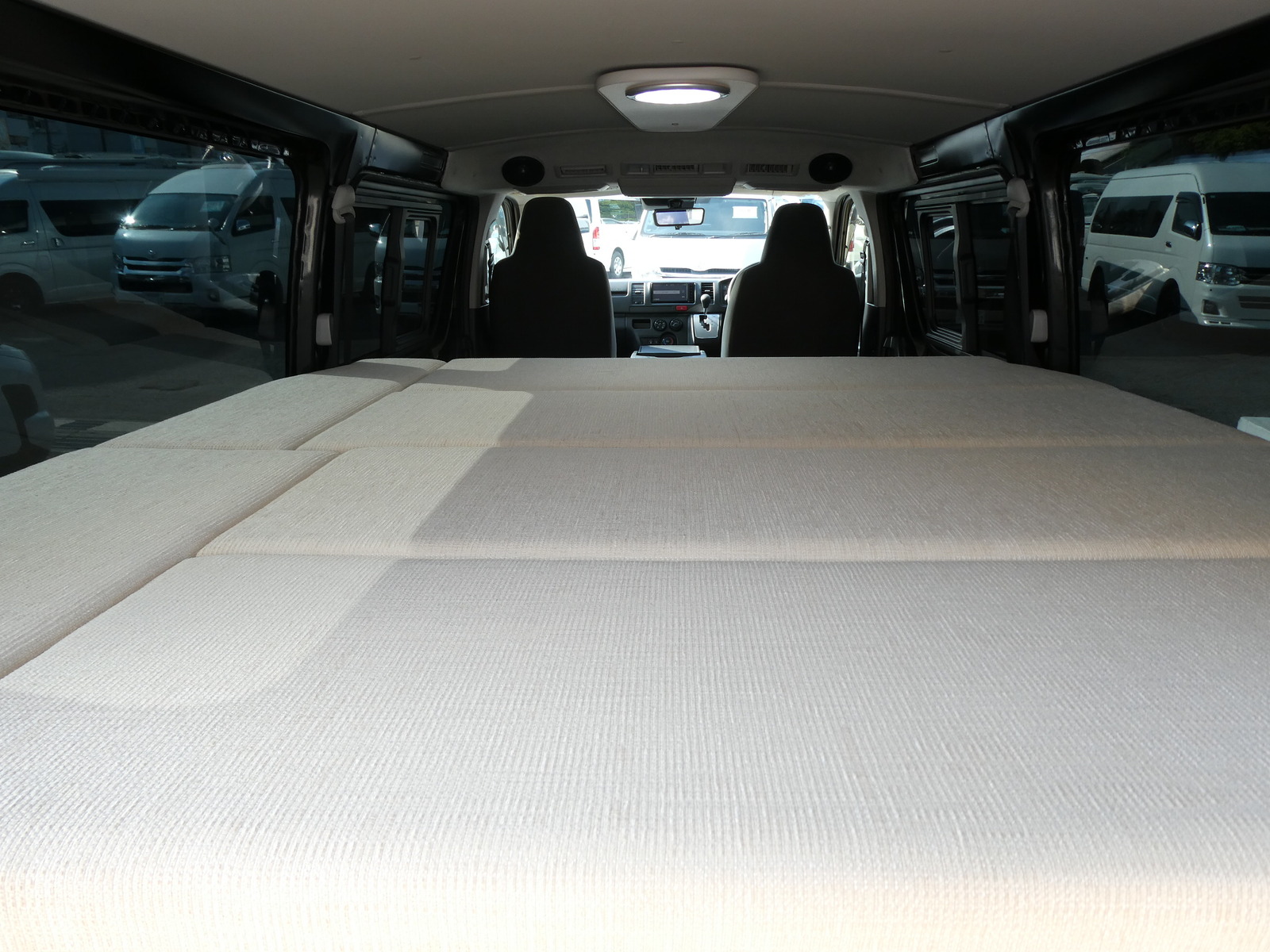 キャンピングカー バンコン ﾄﾖﾀﾓﾋﾞﾘﾃｨ　ｱﾙﾄﾋﾟｱｰﾉ　6名乗車　4ﾅﾝﾊﾞｰ