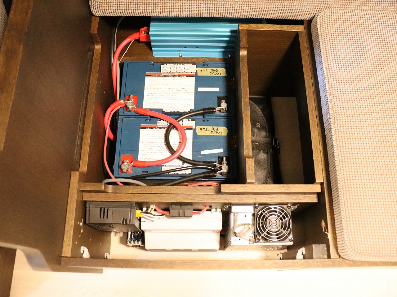 キャンピングカー バンコン ﾊｲｴｰｽ ﾄｲﾌｧｸﾄﾘｰｱﾙｺｰﾊﾞｸﾞﾗﾝﾃﾞ 4WD