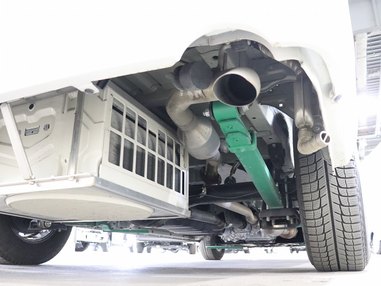 キャンピングカー バンコン ﾊｲｴｰｽ ﾄｲﾌｧｸﾄﾘｰｱﾙｺｰﾊﾞｸﾞﾗﾝﾃﾞ 4WD