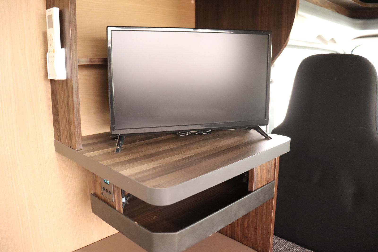 キャンピングカー キャブコン ｶﾑﾛｰﾄﾞ ﾊﾞﾝﾃｯｸ ｺﾙﾄﾞﾊﾞﾝｸｽ 4WD