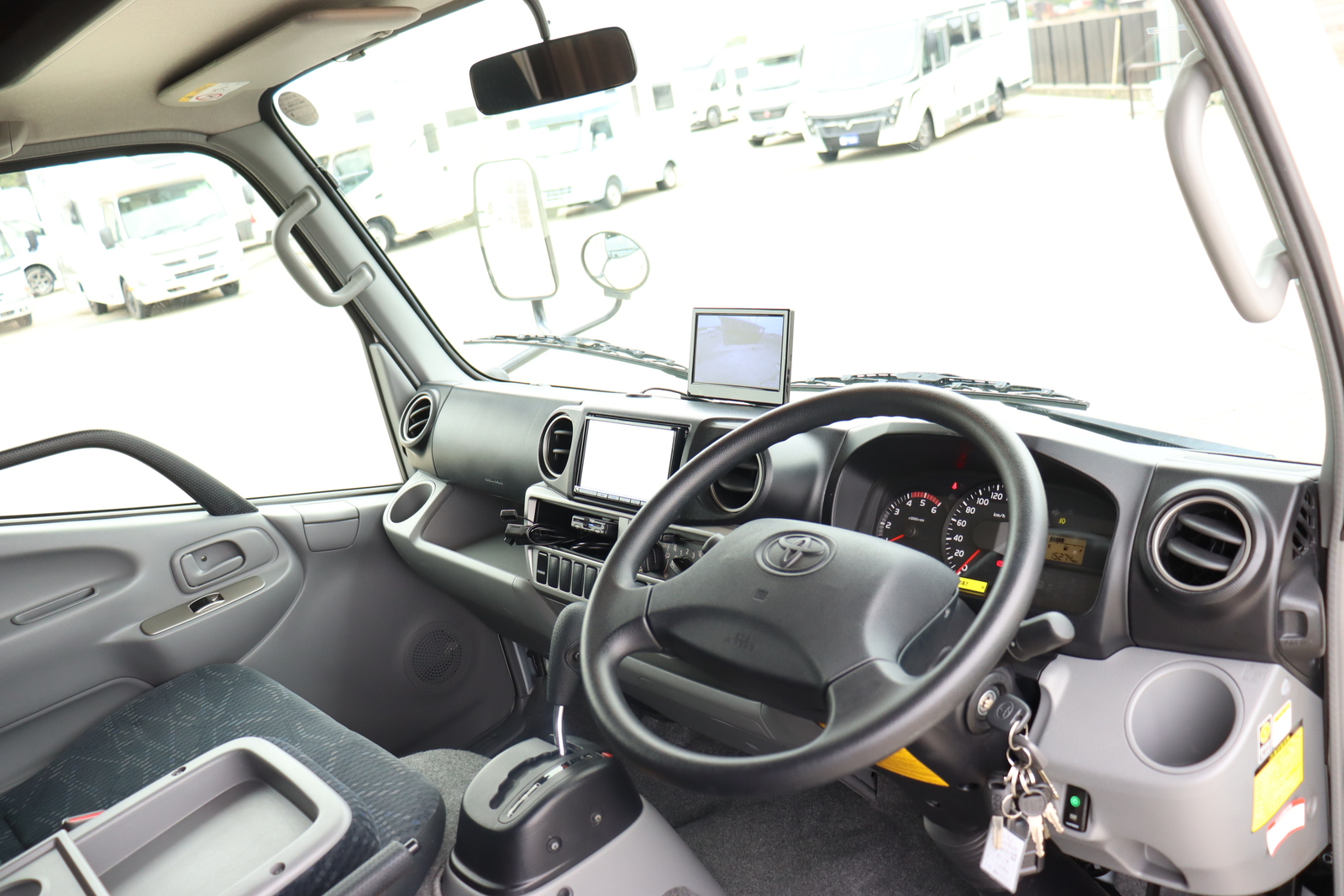 キャンピングカー キャブコン ｶﾑﾛｰﾄﾞ ﾊﾞﾝﾃｯｸ ｺﾙﾄﾞﾊﾞﾝｸｽ 4WD