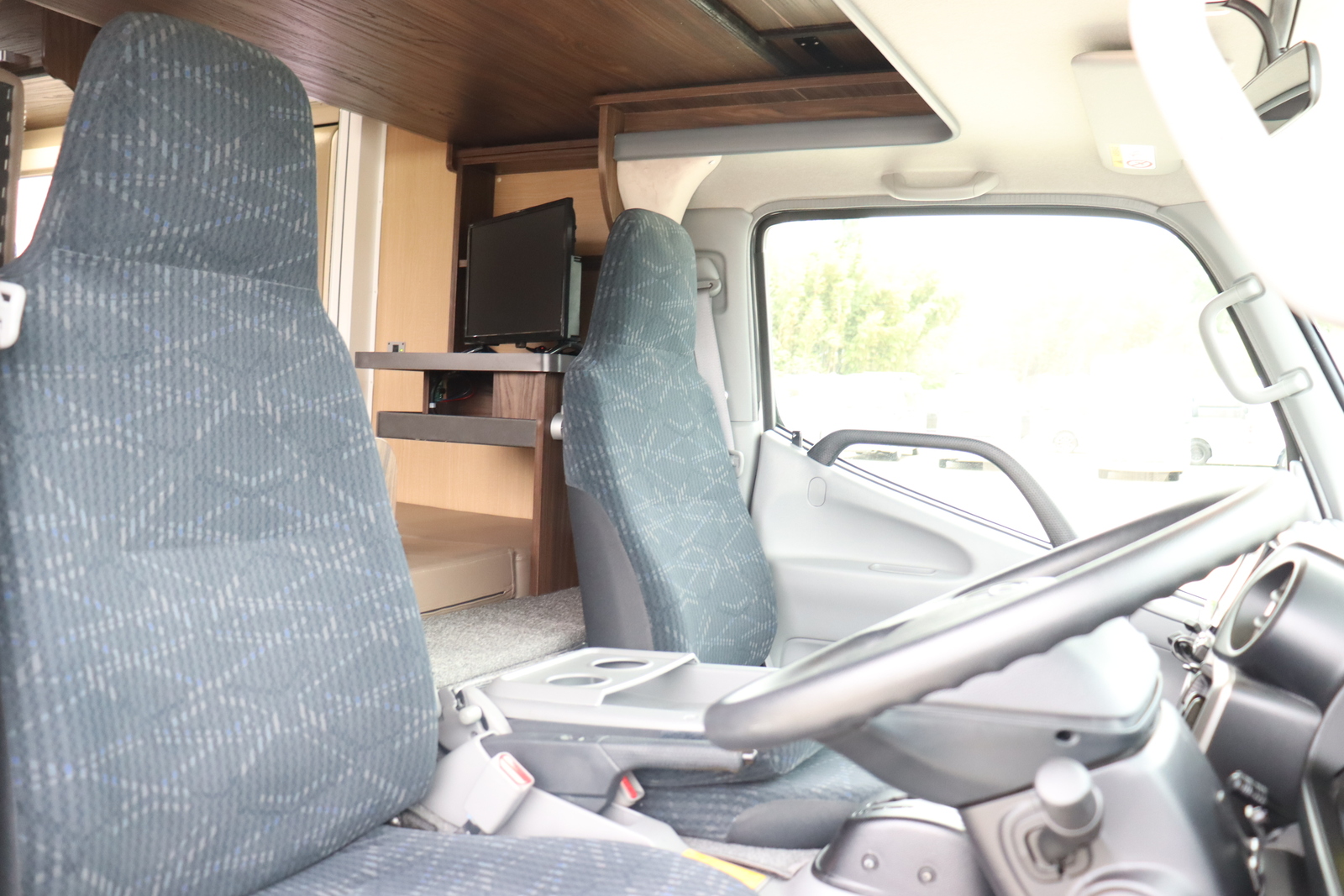 キャンピングカー キャブコン ｶﾑﾛｰﾄﾞ ﾊﾞﾝﾃｯｸ ｺﾙﾄﾞﾊﾞﾝｸｽ 4WD