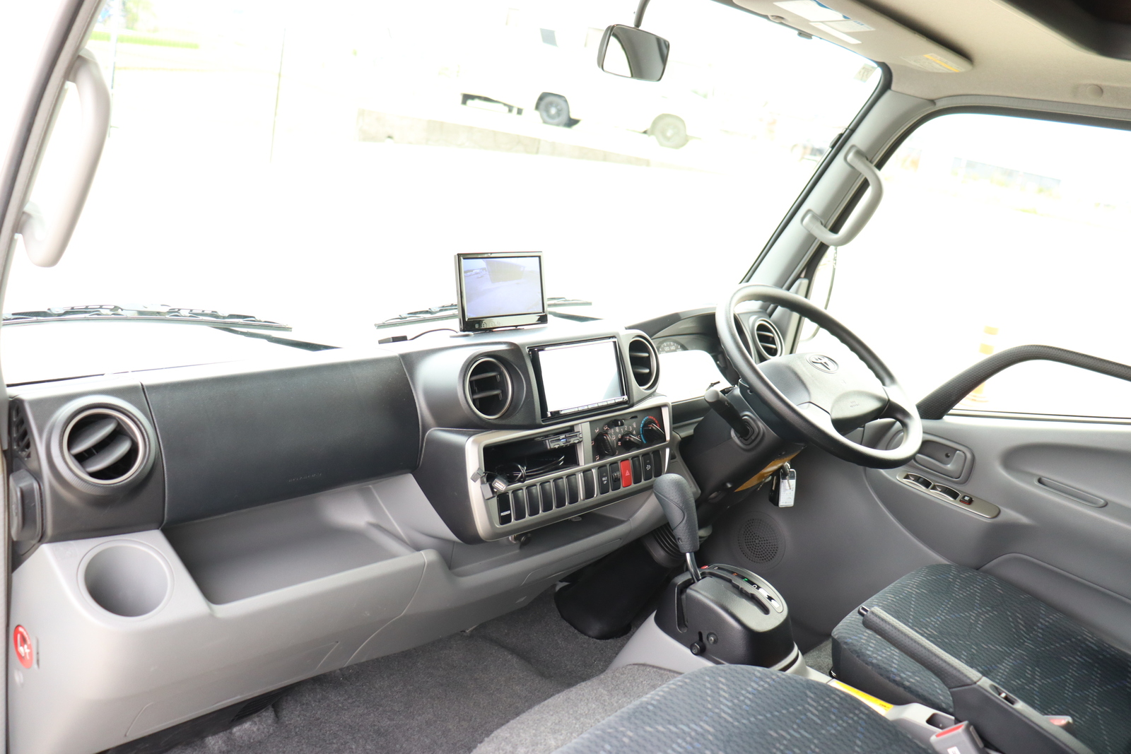 キャンピングカー キャブコン ｶﾑﾛｰﾄﾞ ﾊﾞﾝﾃｯｸ ｺﾙﾄﾞﾊﾞﾝｸｽ 4WD