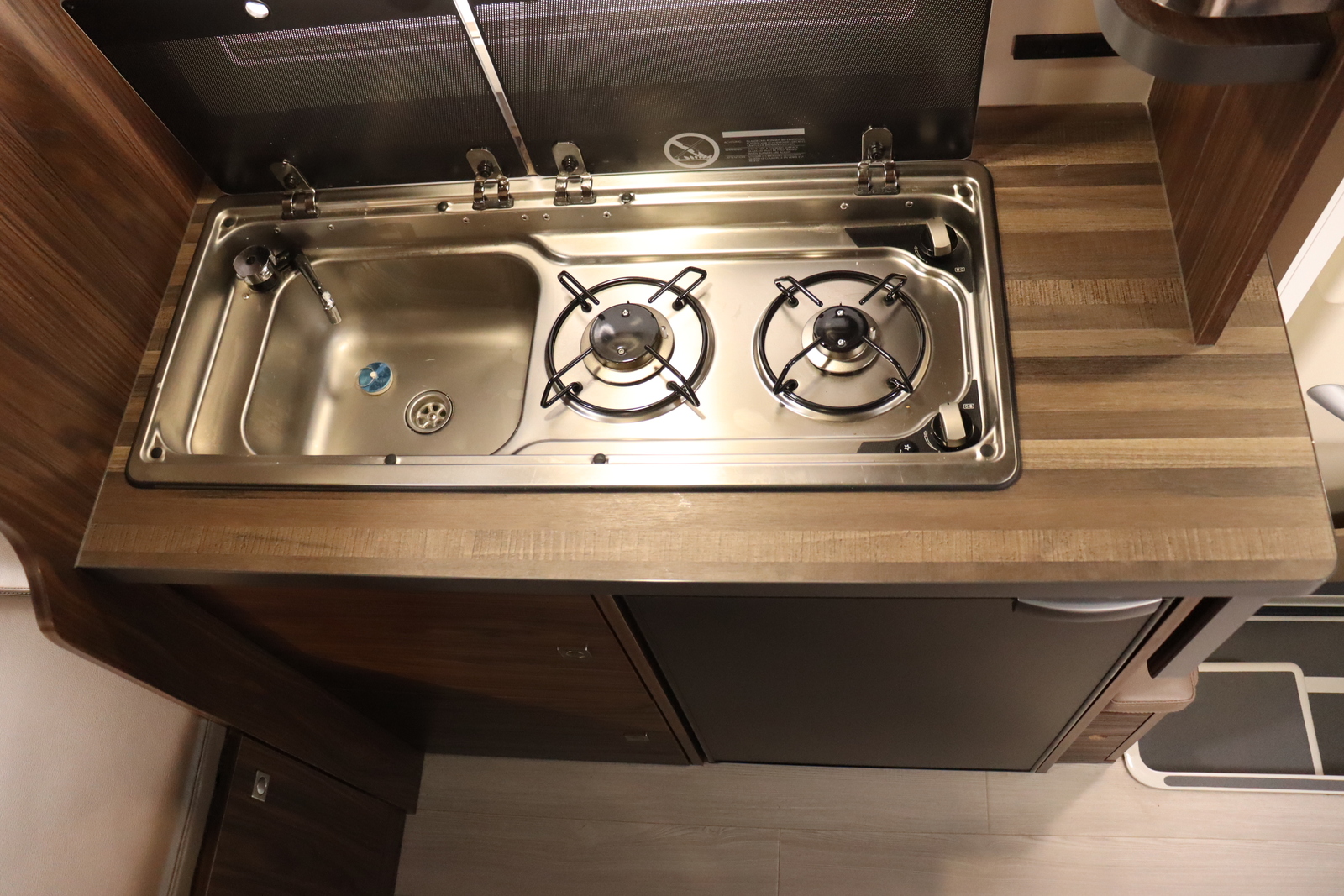 キャンピングカー キャブコン ｶﾑﾛｰﾄﾞ ﾊﾞﾝﾃｯｸ ｺﾙﾄﾞﾊﾞﾝｸｽ 4WD