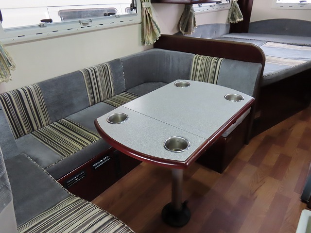 キャンピングカー キャブコン ｶﾑﾛｰﾄﾞ ﾅｯﾂRV ｽﾃｨﾝｸﾞﾚｲ　家庭用ｴｱｺﾝ