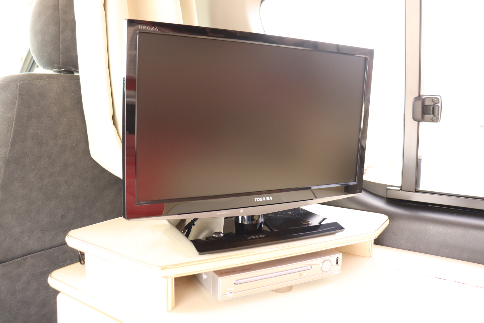 キャンピングカー バンコン ﾊｲｴｰｽ かｰいんてりあ高橋 ﾘﾗｯｸｽﾜｺﾞﾝ 4WD