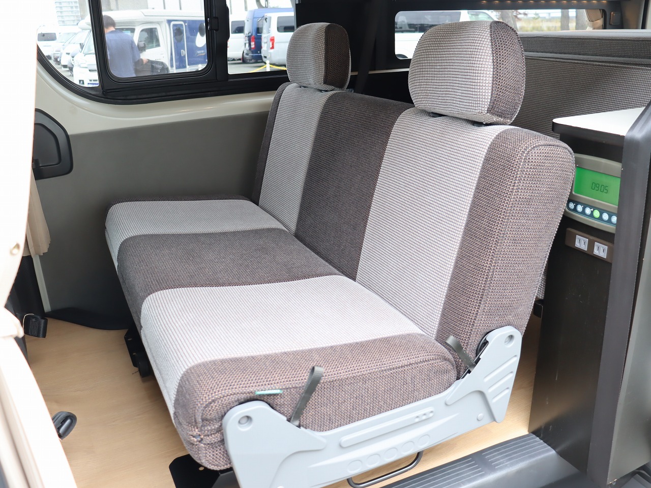 キャンピングカー バンコン ﾊｲｴｰｽ ﾄｲﾌｧｸﾄﾘｰ ﾄｲｽﾞﾎﾞｯｸｽ FF