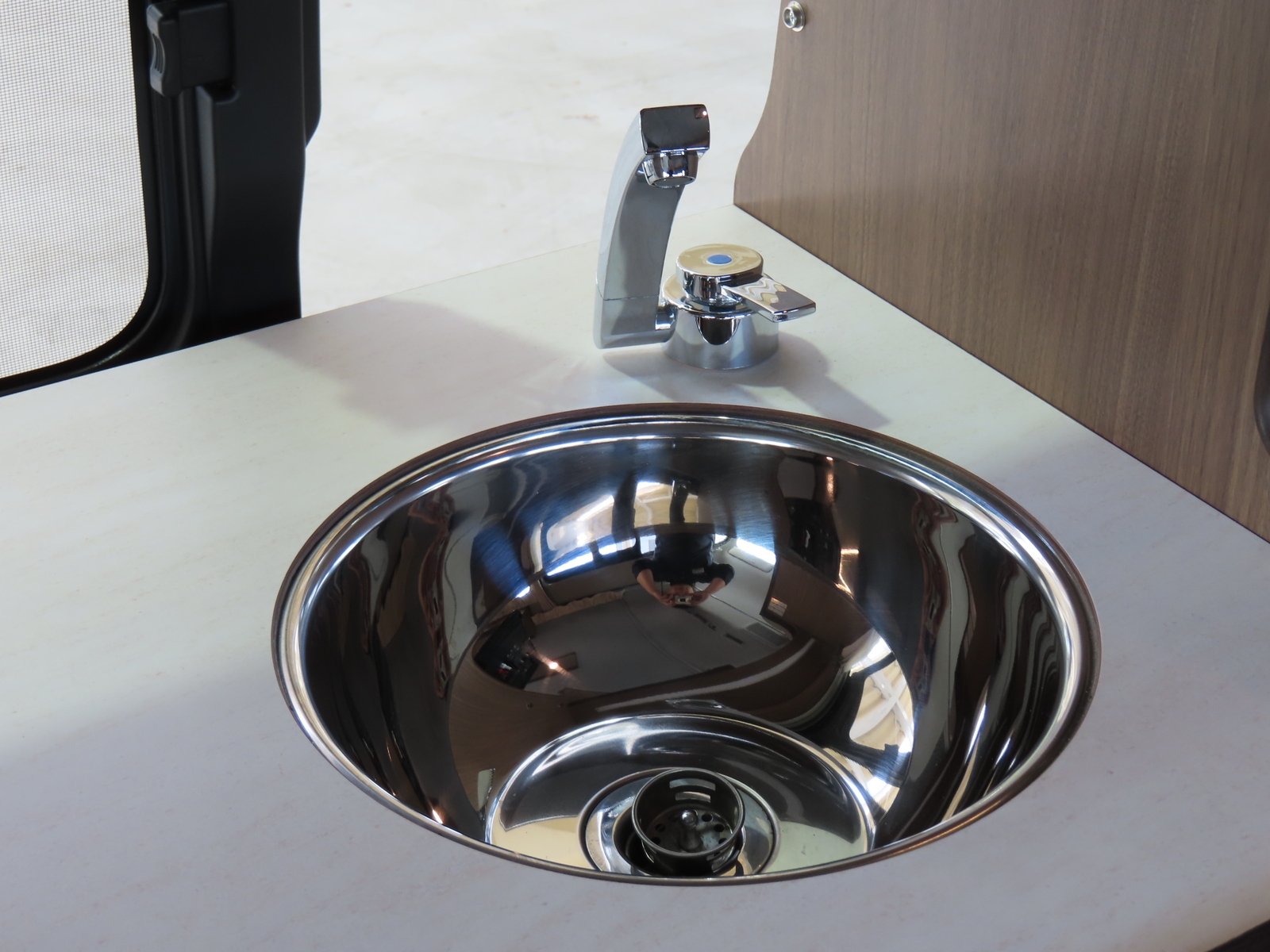 キャンピングカー バンコン ﾚｸﾋﾞｨ ﾊｲｴｰｽﾌﾟﾗｽ 4WD　FFﾋｰﾀｰ