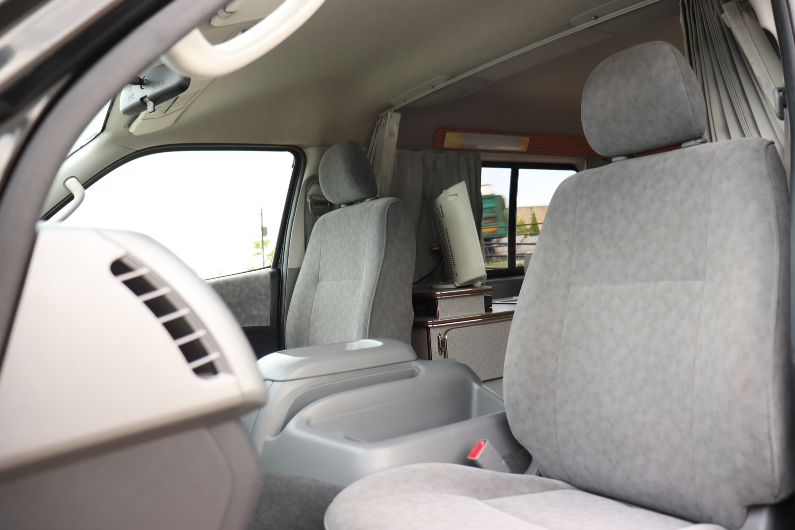 キャンピングカー バンコン ﾊｲｴｰｽかｰいんてりあ高橋 ﾘﾗｯｸｽﾜｺﾞﾝ