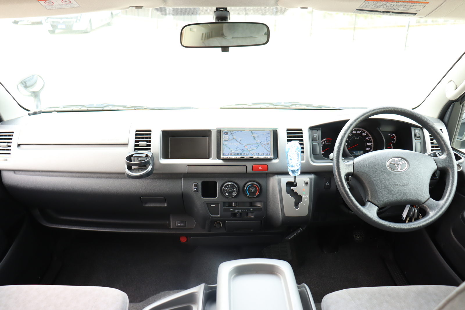 キャンピングカー バンコン ﾊｲｴｰｽかｰいんてりあ高橋 ﾘﾗｯｸｽﾜｺﾞﾝ