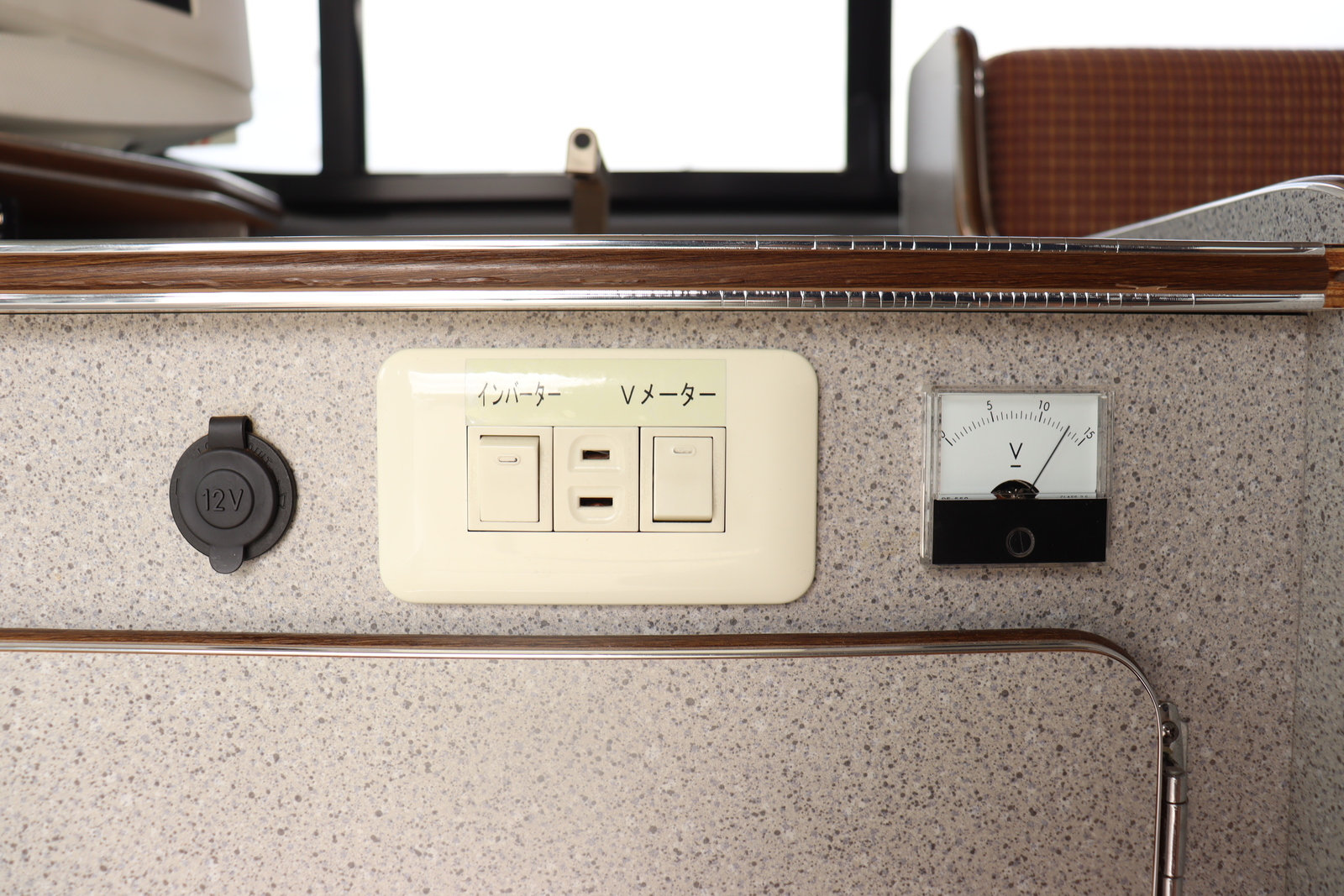 キャンピングカー バンコン ﾊｲｴｰｽかｰいんてりあ高橋 ﾘﾗｯｸｽﾜｺﾞﾝ