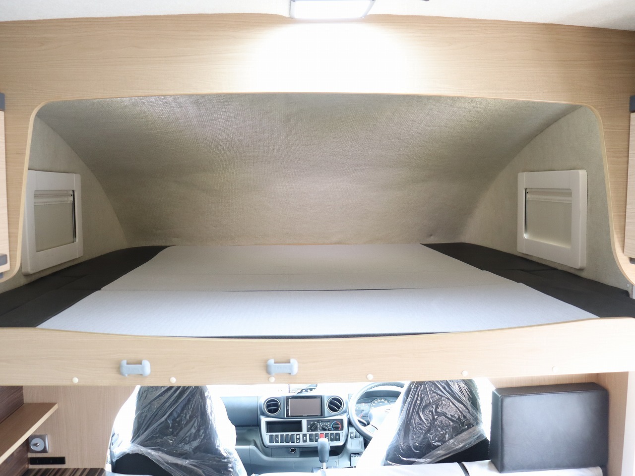 キャンピングカー キャブコン ｶﾑﾛｰﾄﾞ ﾊﾞﾝﾃｯｸｺﾙﾄﾞﾊﾞﾝｸｽ 4WDDT