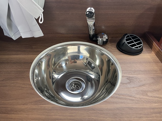 キャンピングカー バンコン ﾊｲｴｰｽｷｬﾝﾋﾟﾝｸﾞｶｰ長野ｽﾍﾟｰｽｷｬﾝﾊﾟｰ4駆