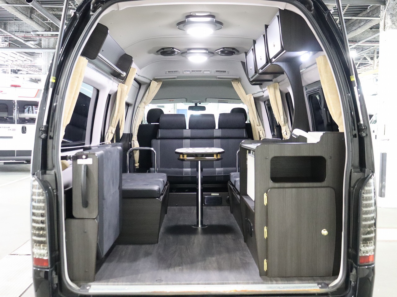 キャンピングカー バンコン ﾊｲｴｰｽ ﾄﾞﾘｰﾑｴｰﾃｨ ｳｫｰｸ ﾀｲﾌﾟA 4WD