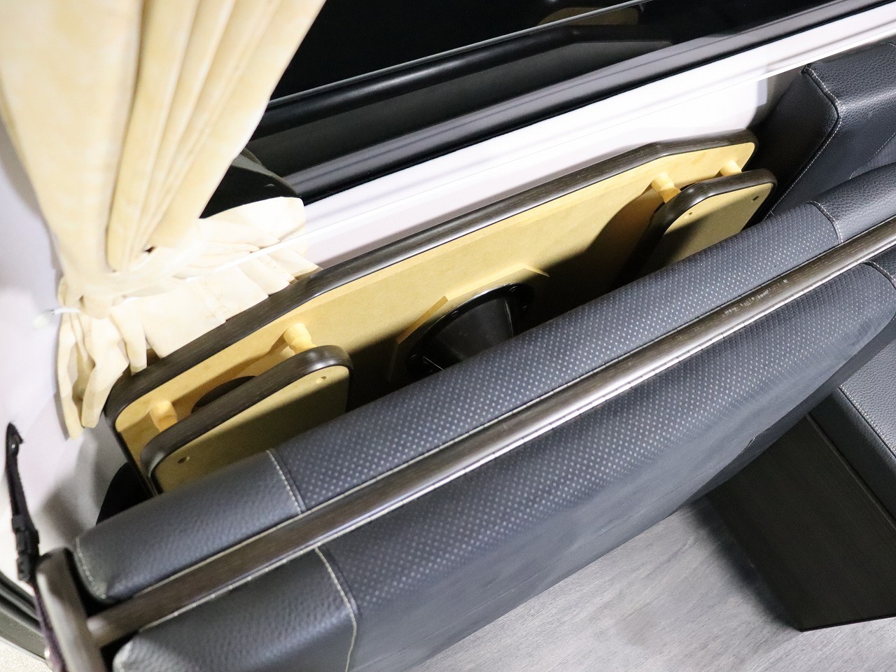 キャンピングカー バンコン ﾊｲｴｰｽ ﾄﾞﾘｰﾑｴｰﾃｨ ｳｫｰｸ ﾀｲﾌﾟA 4WD