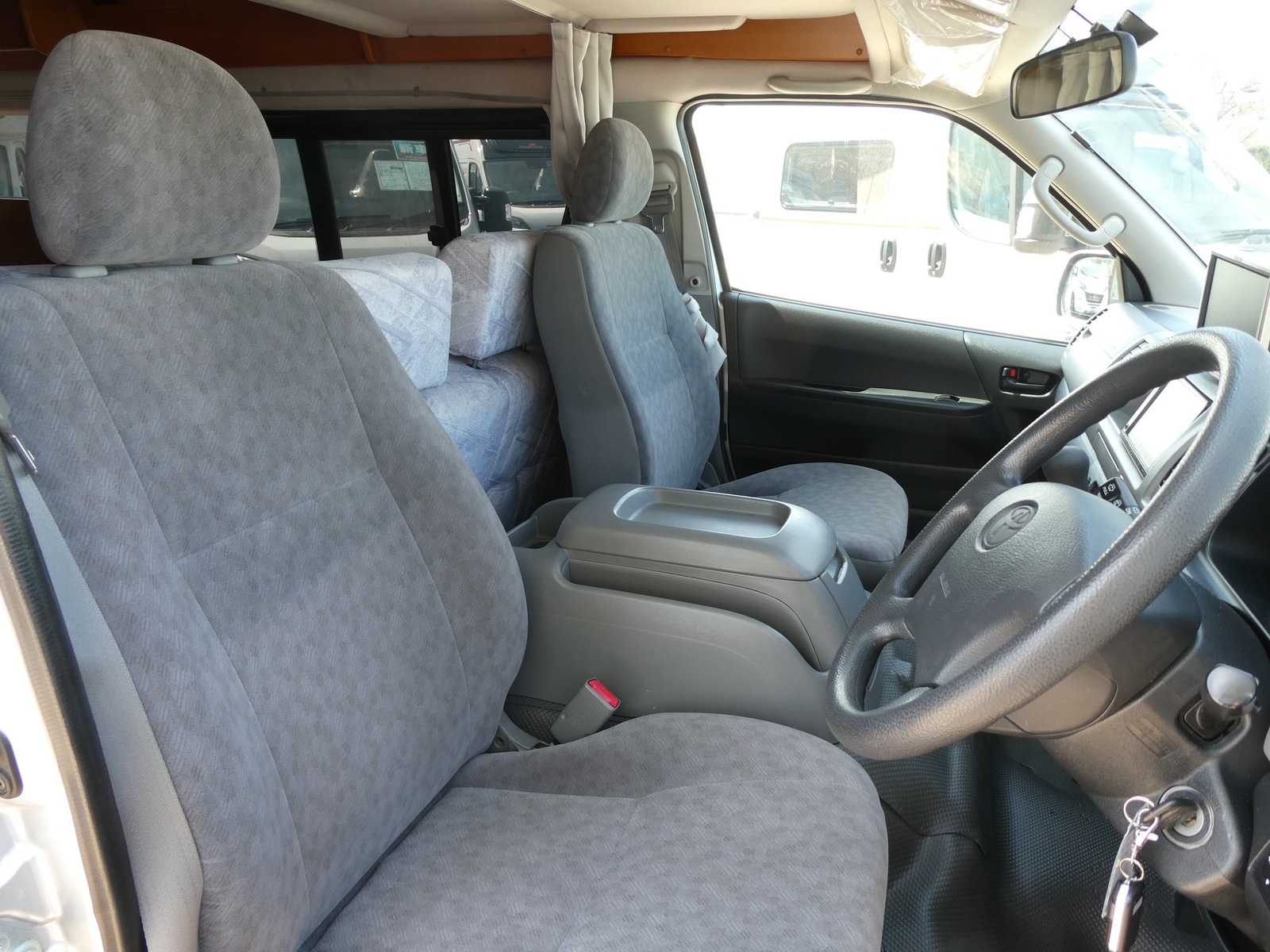 キャンピングカー バンコン ｾｷｿｰﾎﾞﾃﾞｨ　ｱﾍﾟｯｸｽ　新品FF取付済み　冷蔵庫　