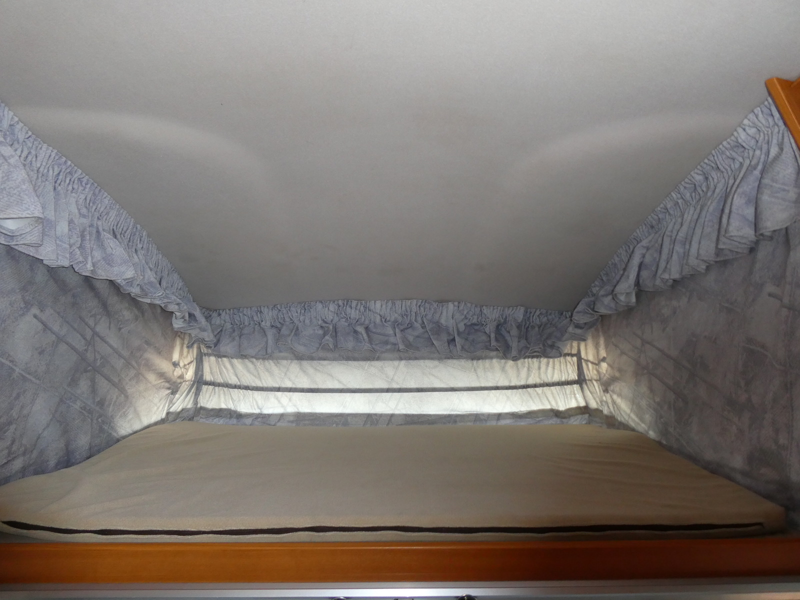 キャンピングカー バンコン ｾｷｿｰﾎﾞﾃﾞｨ　ｱﾍﾟｯｸｽ　新品FF取付済み　冷蔵庫　