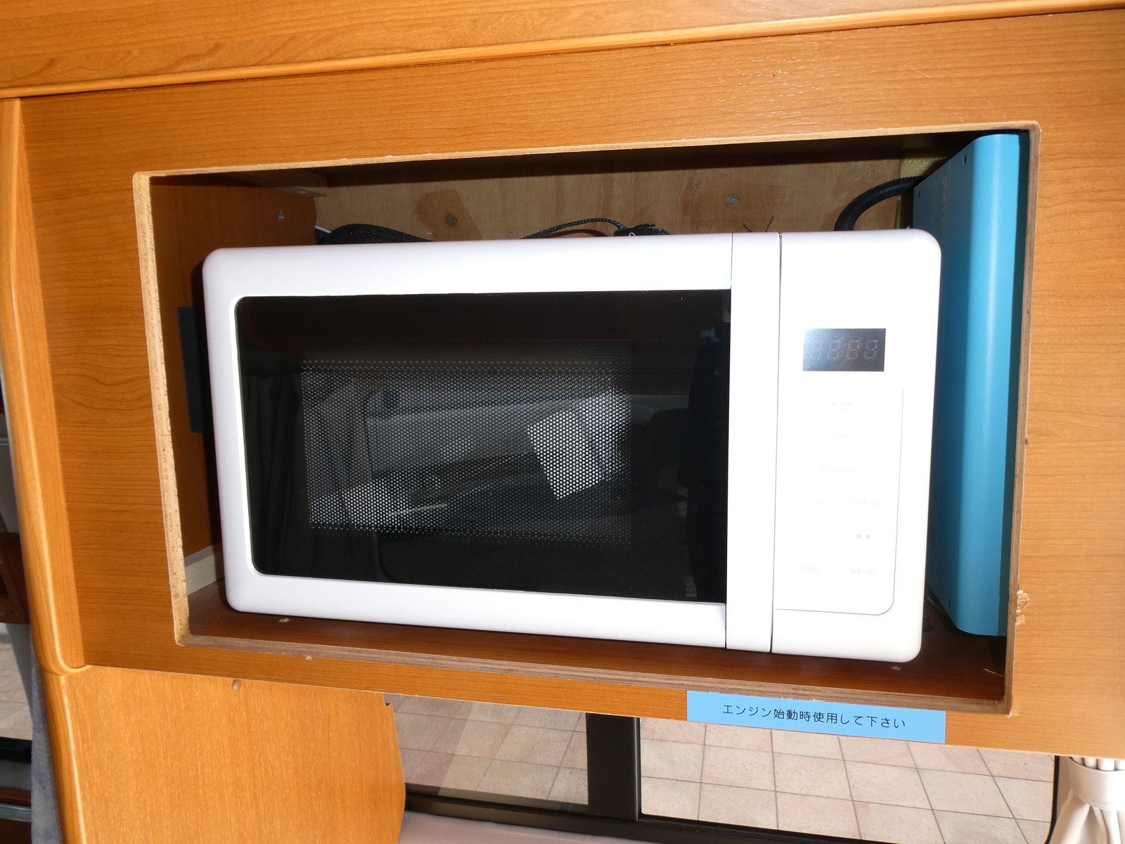 キャンピングカー バンコン ｾｷｿｰﾎﾞﾃﾞｨ　ｱﾍﾟｯｸｽ　新品FF取付済み　冷蔵庫　