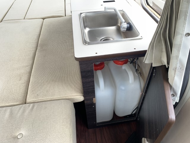 キャンピングカー バンコン ﾊｲｴｰｽ ﾊﾀﾅｶ製ｵﾘｼﾞﾅﾙ ﾏｯｸｽﾌｧﾝ 外部電源