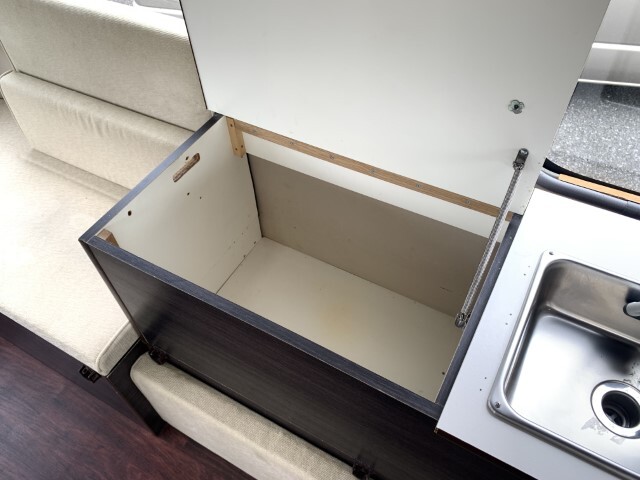 キャンピングカー バンコン ﾊｲｴｰｽ ﾊﾀﾅｶ製ｵﾘｼﾞﾅﾙ ﾏｯｸｽﾌｧﾝ 外部電源