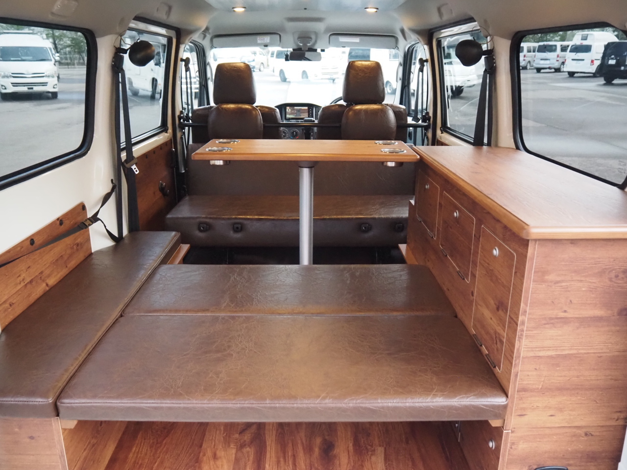 キャンピングカー バンコン ﾀｳﾝｴｰｽ ｻﾝﾀﾛｰｻﾞ ﾓﾉﾛｰｸﾞ 4WD 