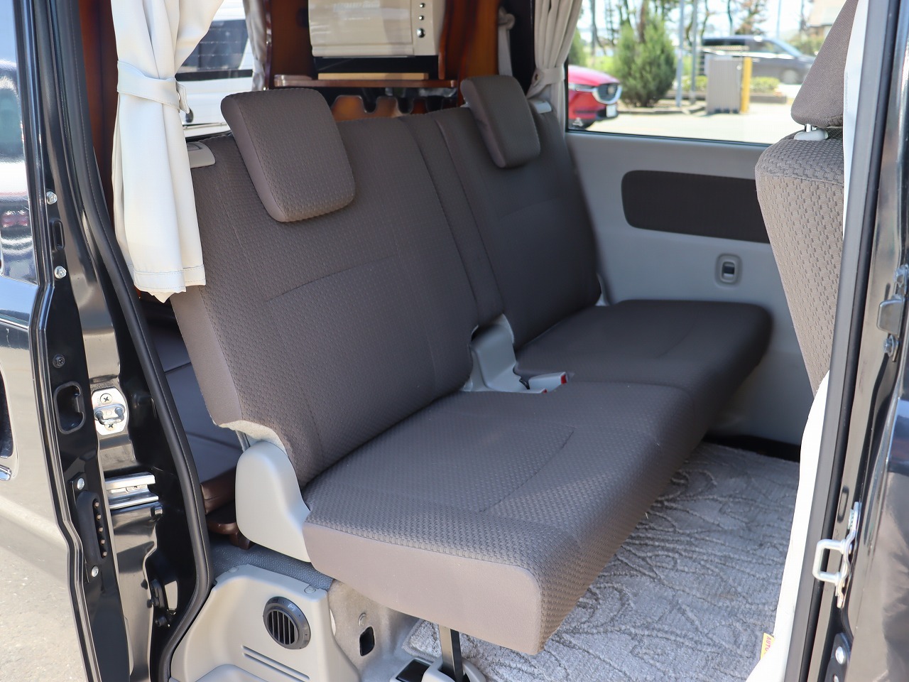 キャンピングカー 軽キャンパー ｴﾌﾞﾘｲ ｵｰﾄﾜﾝ 給電くん 4WD