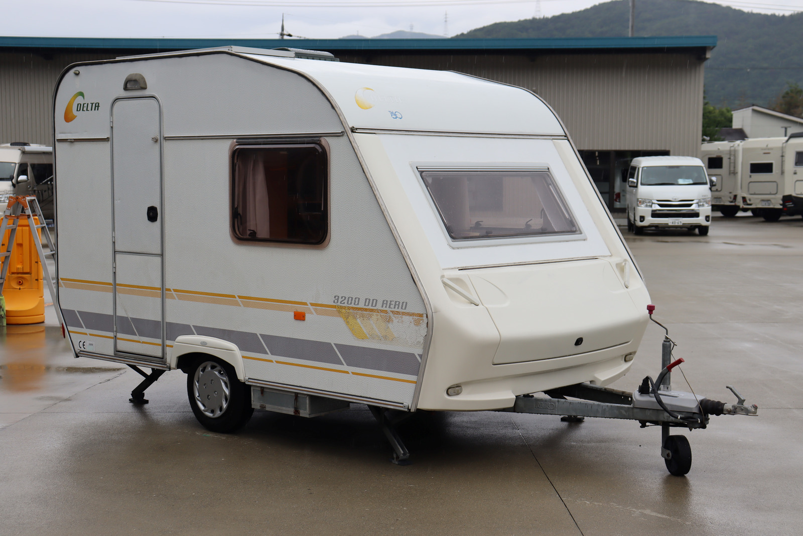 キャンピングカー トレーラー IRG ﾃﾞﾙﾀ 3200DDｴｱﾛ