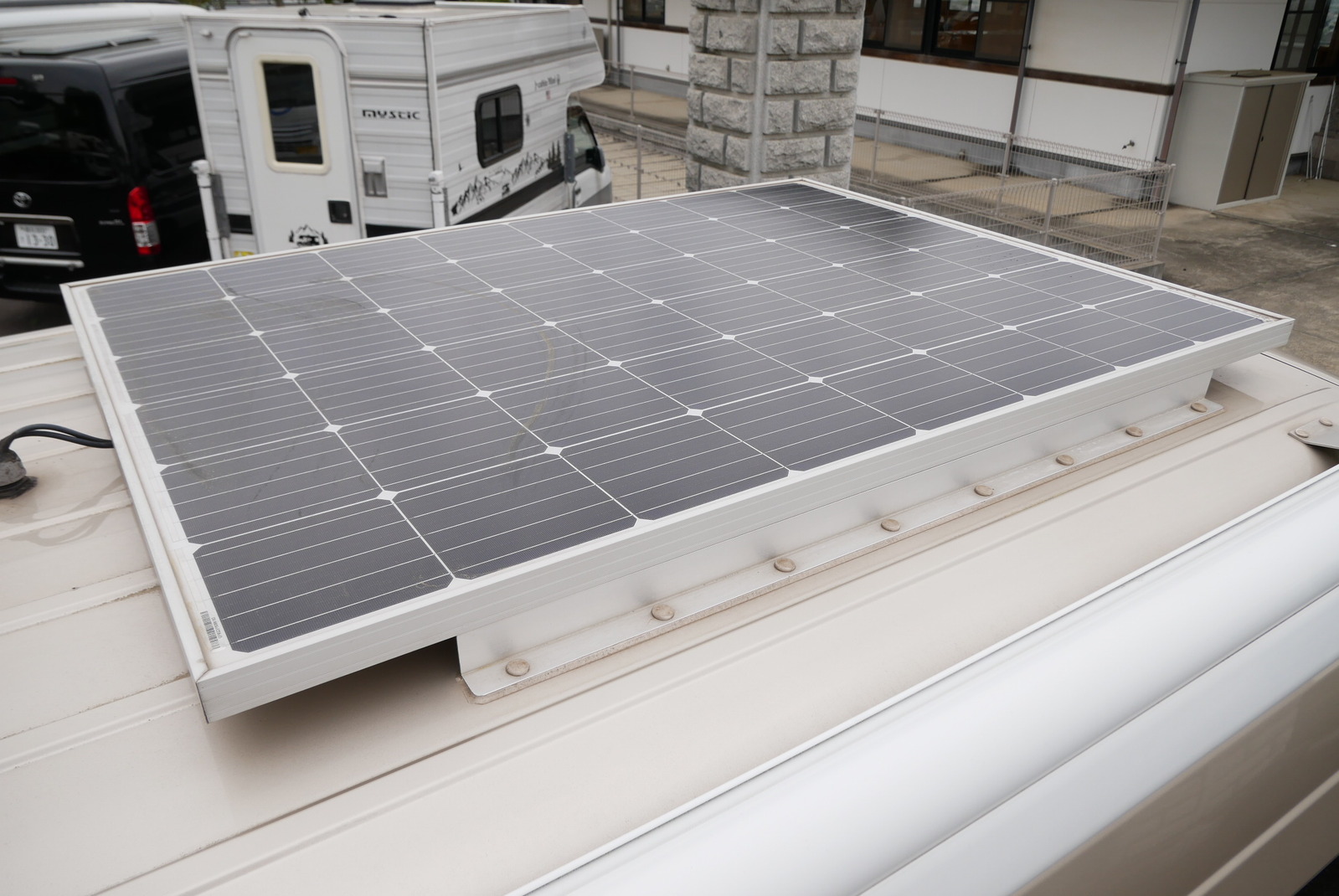 キャンピングカー バンコン ﾚｼﾞｱｽｴｰｽ ﾅｯﾂRV ﾗﾃﾞｨｯｼｭ FFﾋｰﾀｰ