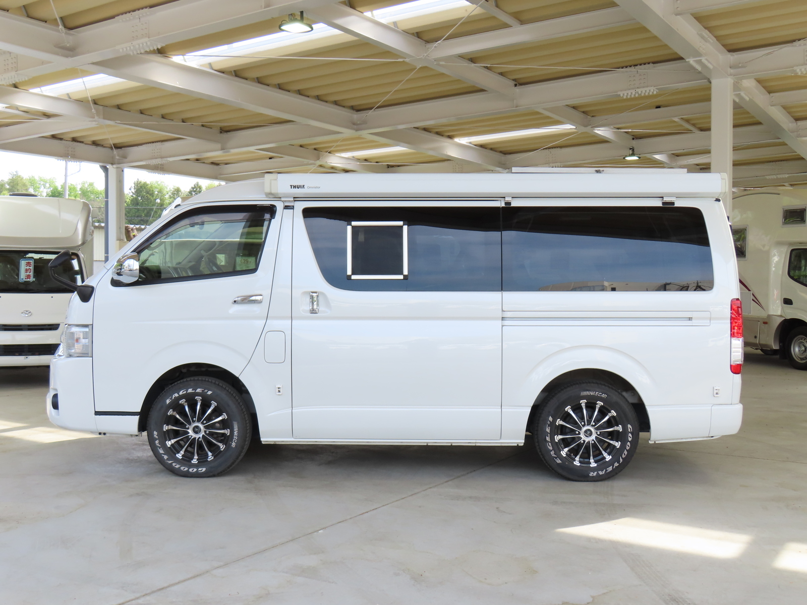 キャンピングカー バンコン ﾊｲｴｰｽ ﾘﾝｴｲ ﾊﾞｶﾝﾁｪｽMOMO 4WD