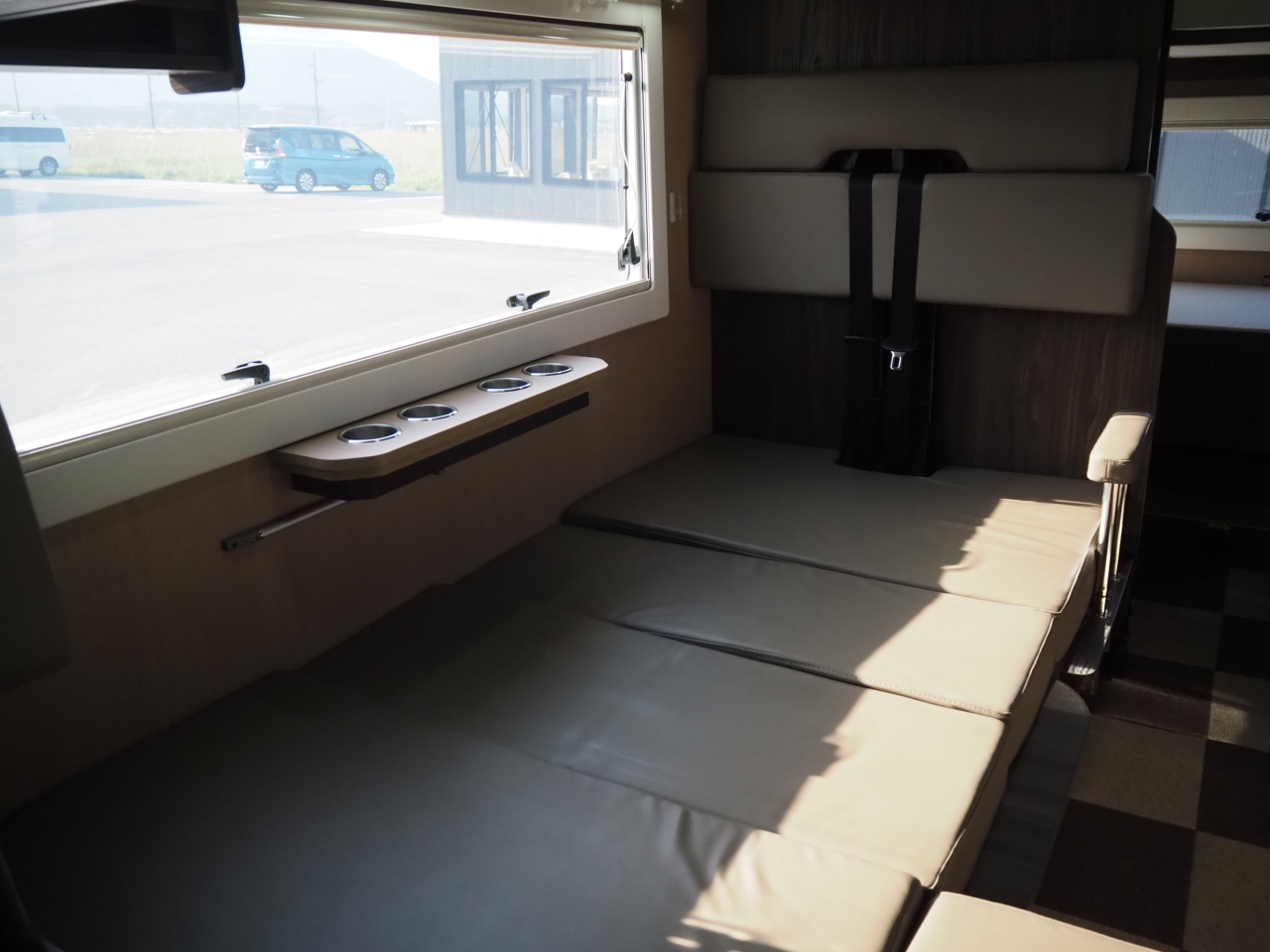 キャンピングカー キャブコン ｶﾑﾛｰﾄﾞ ﾊﾞﾝﾃｯｸ ｺﾙﾄﾞﾊﾞﾝｸｽ 4WD 