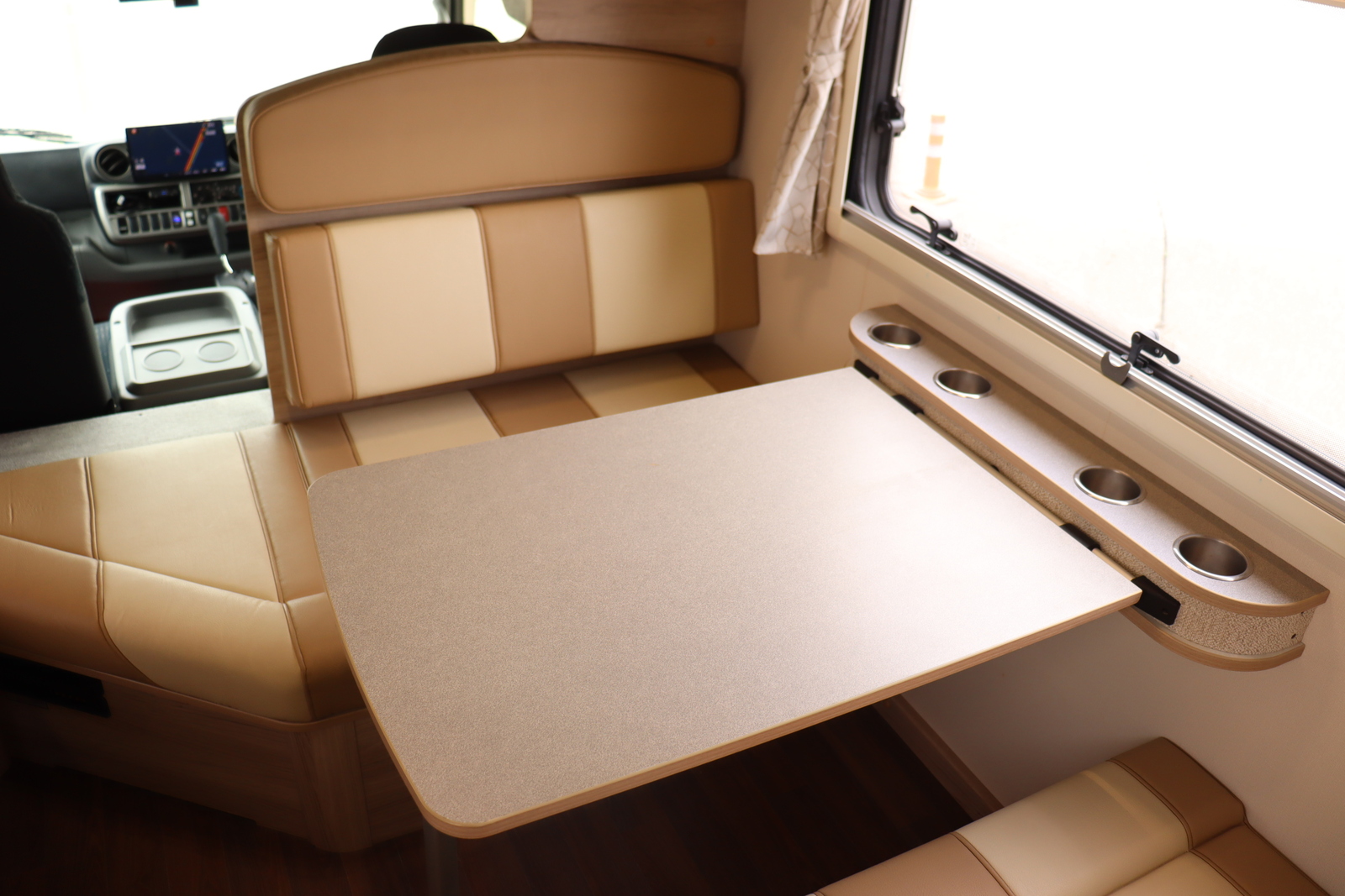 キャンピングカー キャブコン ｶﾑﾛｰﾄﾞ ﾅｯﾂRVｸﾚｿﾝｼﾞｬｰﾆｰ ｴﾎﾞﾗｲﾄ