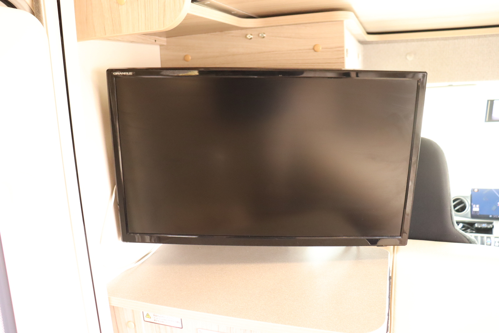 キャンピングカー キャブコン ｶﾑﾛｰﾄﾞ ﾅｯﾂRVｸﾚｿﾝｼﾞｬｰﾆｰ ｴﾎﾞﾗｲﾄ