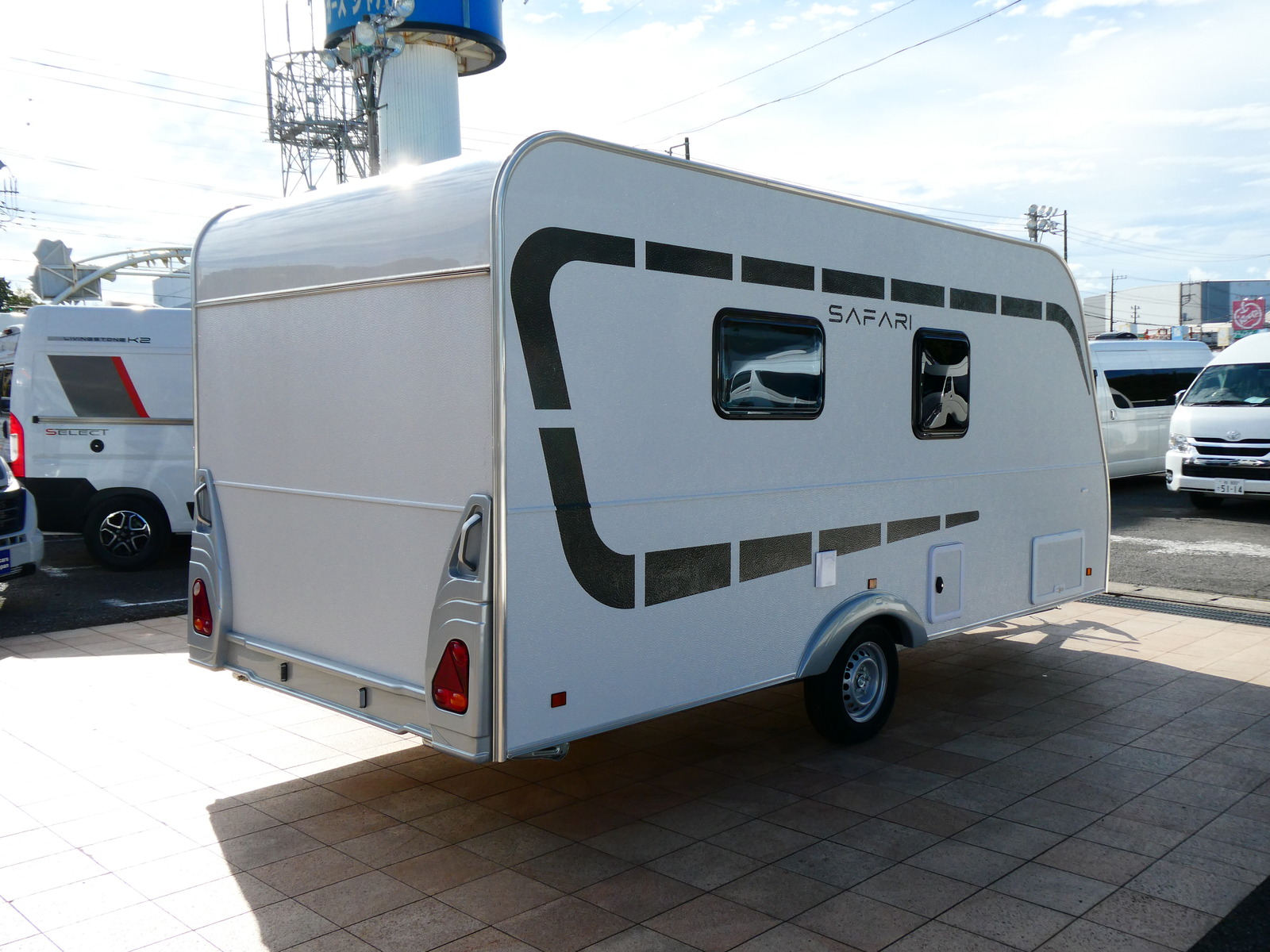 キャンピングカー トレーラー ｻﾌｧﾘ　430DD　けん引免許不要【OP注意】　新車即納