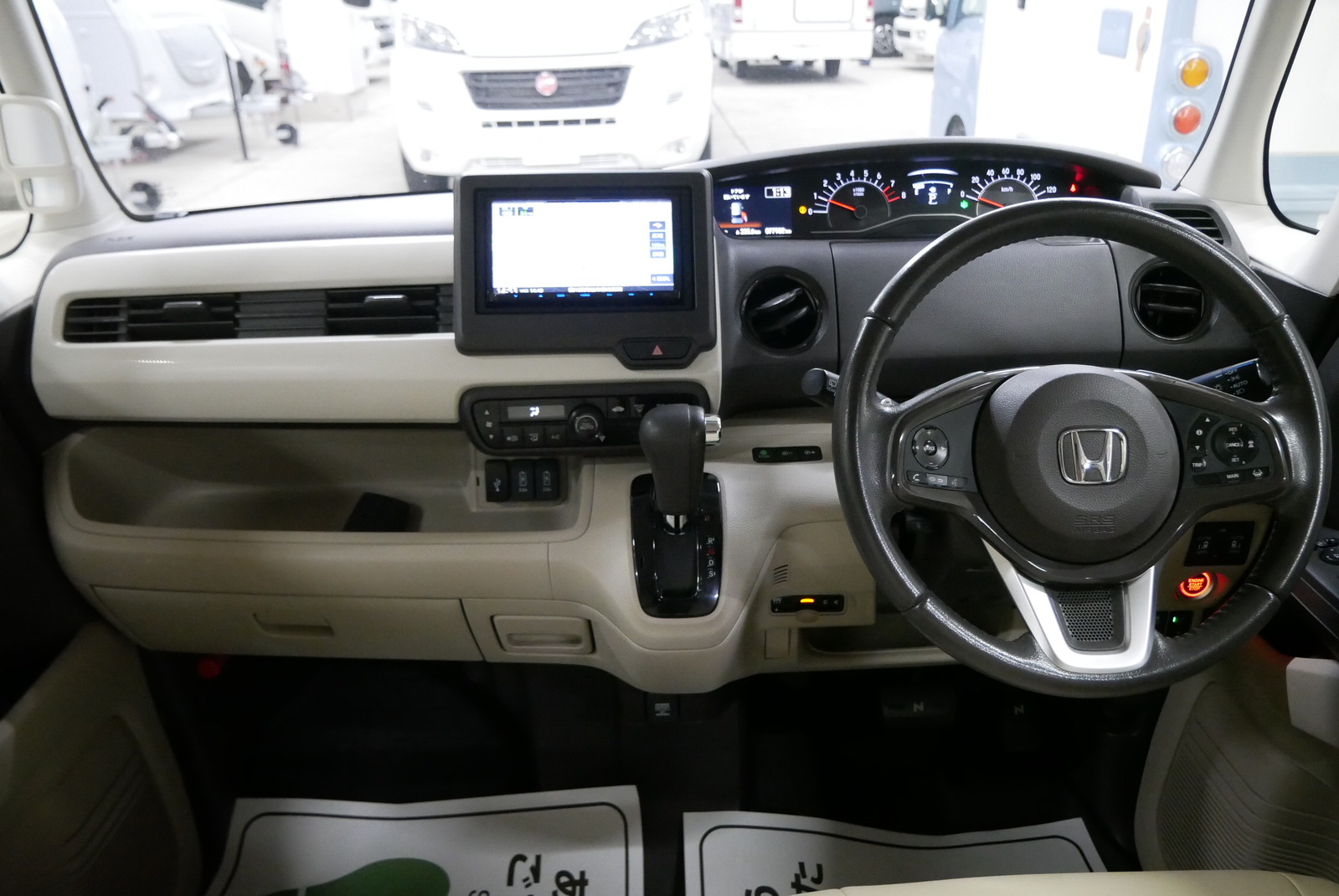 キャンピングカー 軽キャンパー N-BOX ﾎﾜｲﾄﾊｳｽ ｷｬﾝﾊﾟｰﾈｵ