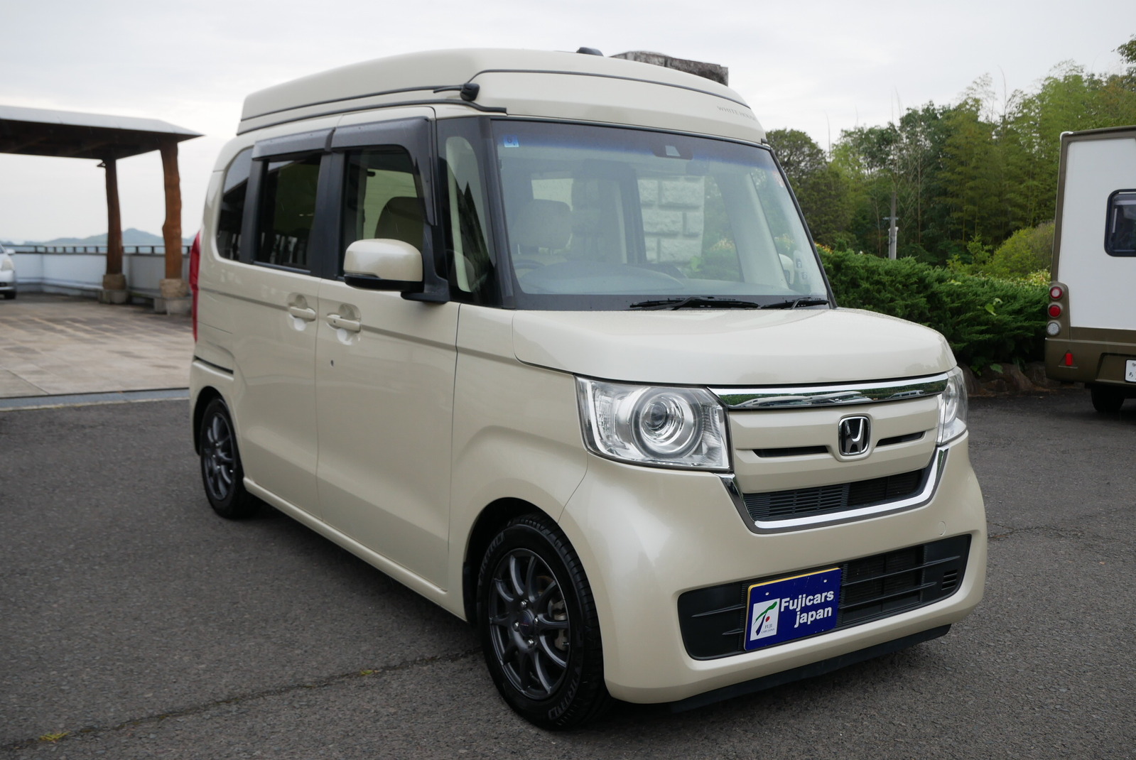 キャンピングカー 軽キャンパー N-BOX ﾎﾜｲﾄﾊｳｽ ｷｬﾝﾊﾟｰﾈｵ