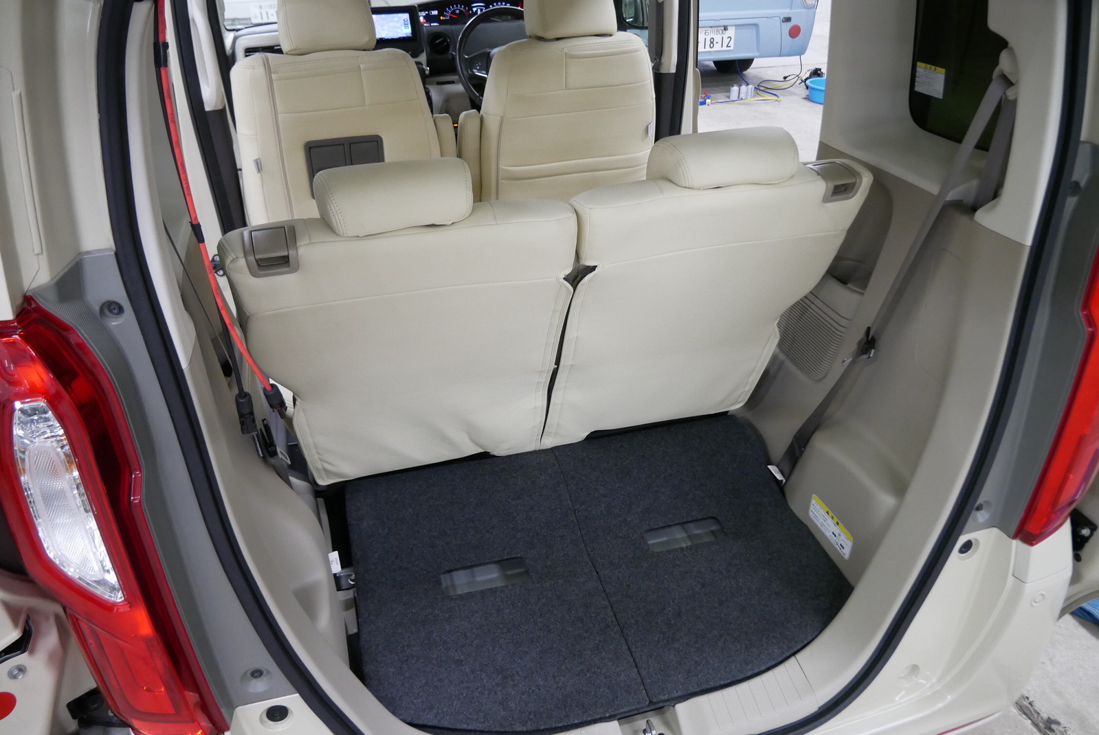 キャンピングカー 軽キャンパー N-BOX ﾎﾜｲﾄﾊｳｽ ｷｬﾝﾊﾟｰﾈｵ