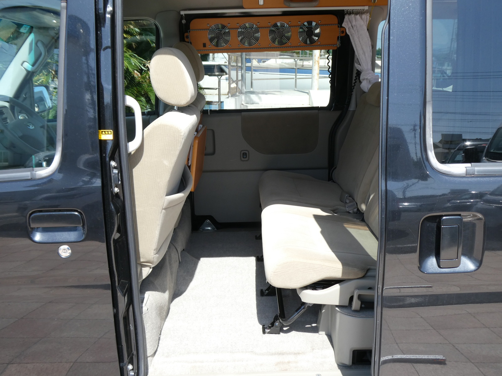 キャンピングカー 軽キャンパー ｶｽﾀﾑﾀｰﾎﾞRS　ﾗｸﾈﾙ　ｻﾌﾞﾊﾞｯﾃﾘｰ　4連換気ﾌｧﾝ