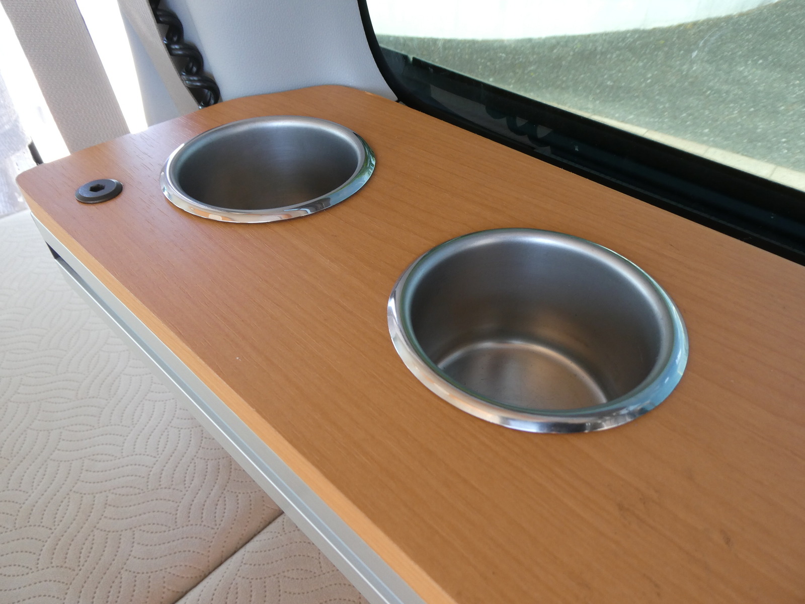 キャンピングカー 軽キャンパー ｶｽﾀﾑﾀｰﾎﾞRS　ﾗｸﾈﾙ　ｻﾌﾞﾊﾞｯﾃﾘｰ　4連換気ﾌｧﾝ