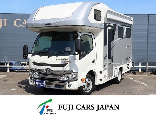キャンピングカー キャブコン カムロード東和 ヴォーンエクスクルーシブRWB 4WD