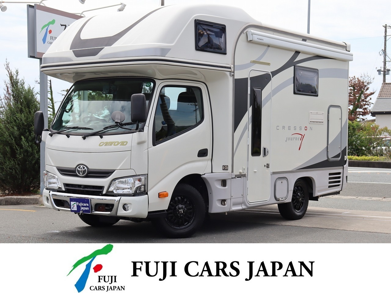 キャンピングカー キャブコン カムロードナッツRV クレソンジャーニーWエボライト