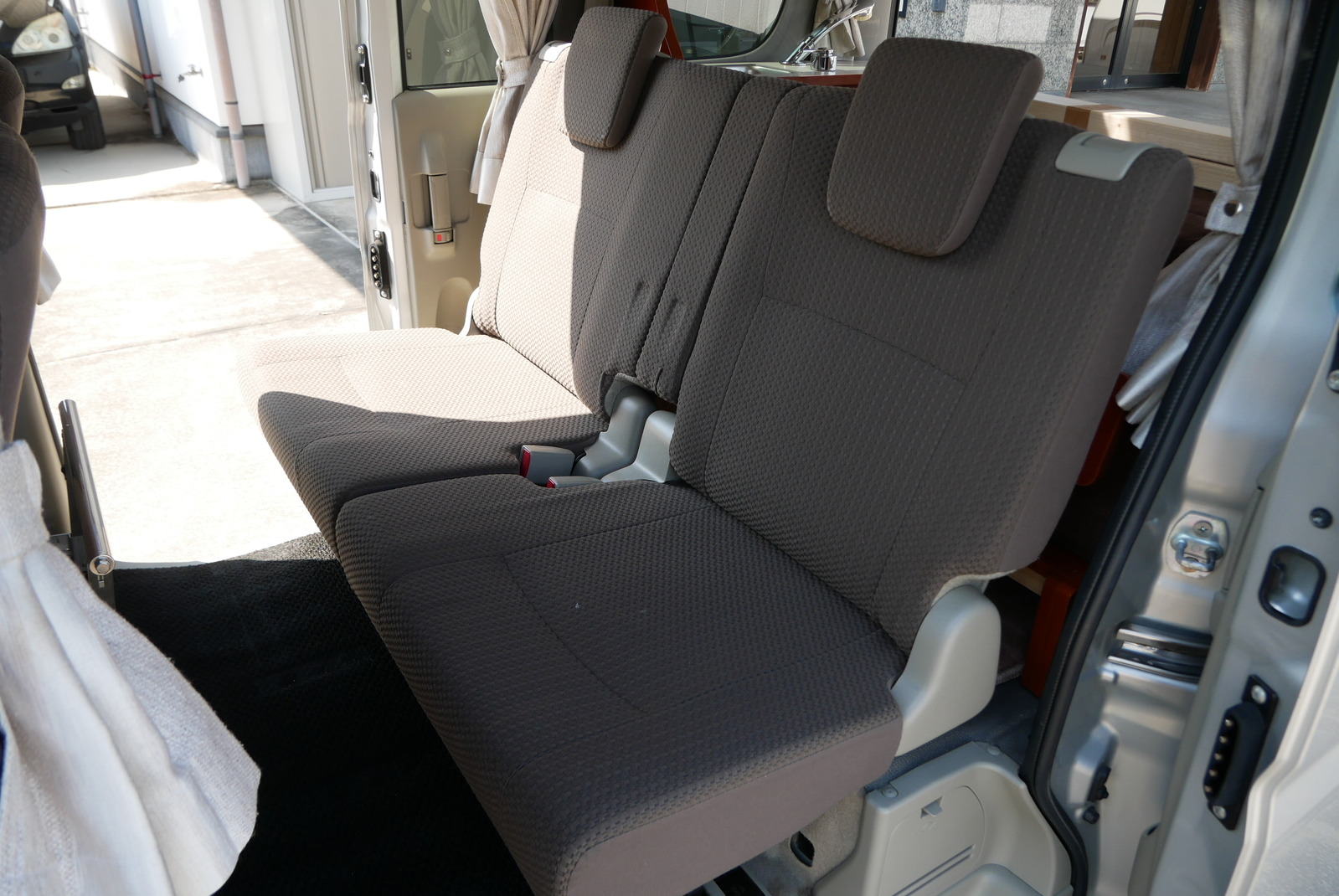 キャンピングカー 軽キャンパー NV100ｸﾘｯﾊﾟｰ ﾅｯﾂRV ｽﾋﾟﾅ 4WD