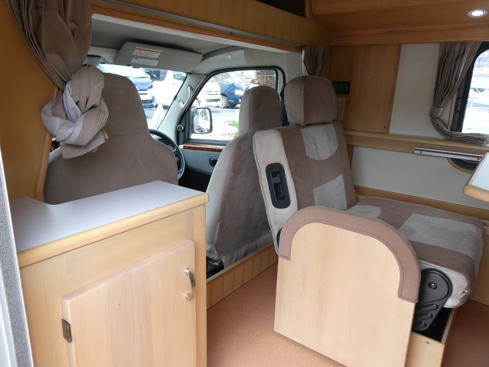 キャンピングカー キャブコン 【要現車確認必須】AZ-MAX　ｴﾑﾎﾙｰｳﾞｧ