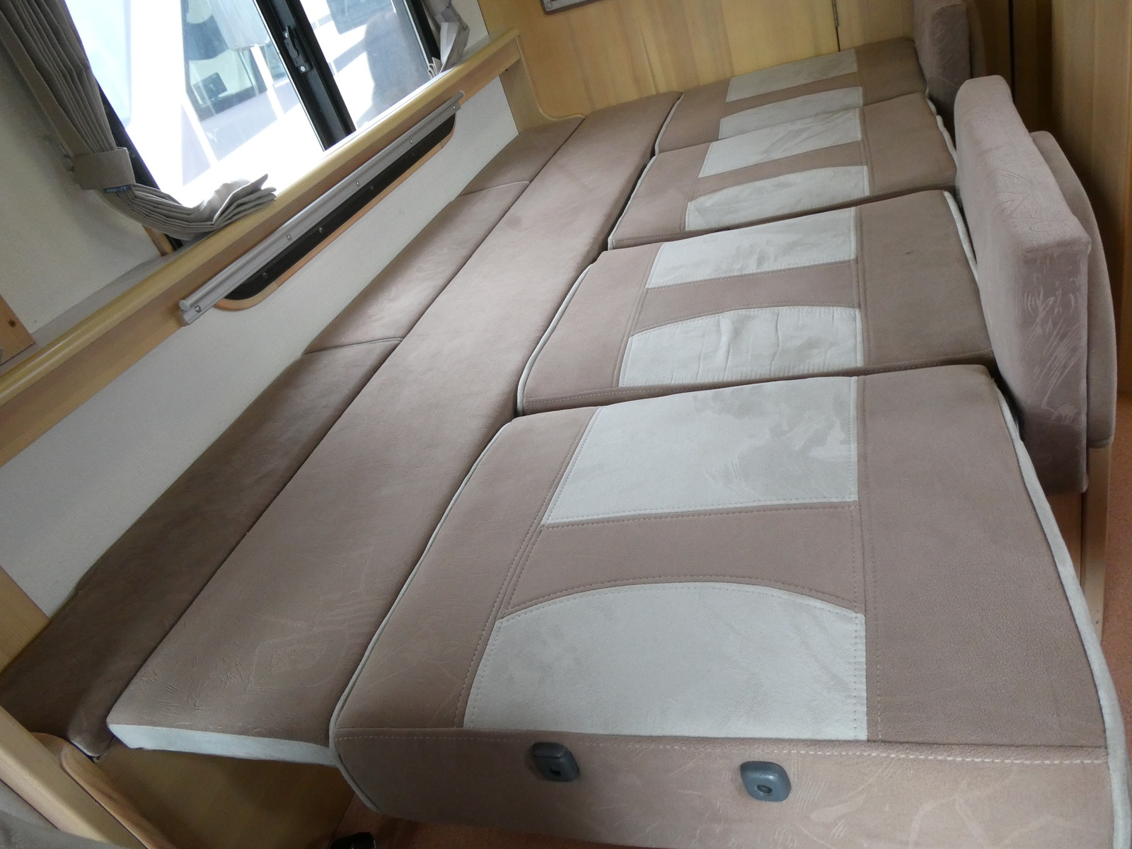 キャンピングカー キャブコン 【要現車確認必須】AZ-MAX　ｴﾑﾎﾙｰｳﾞｧ