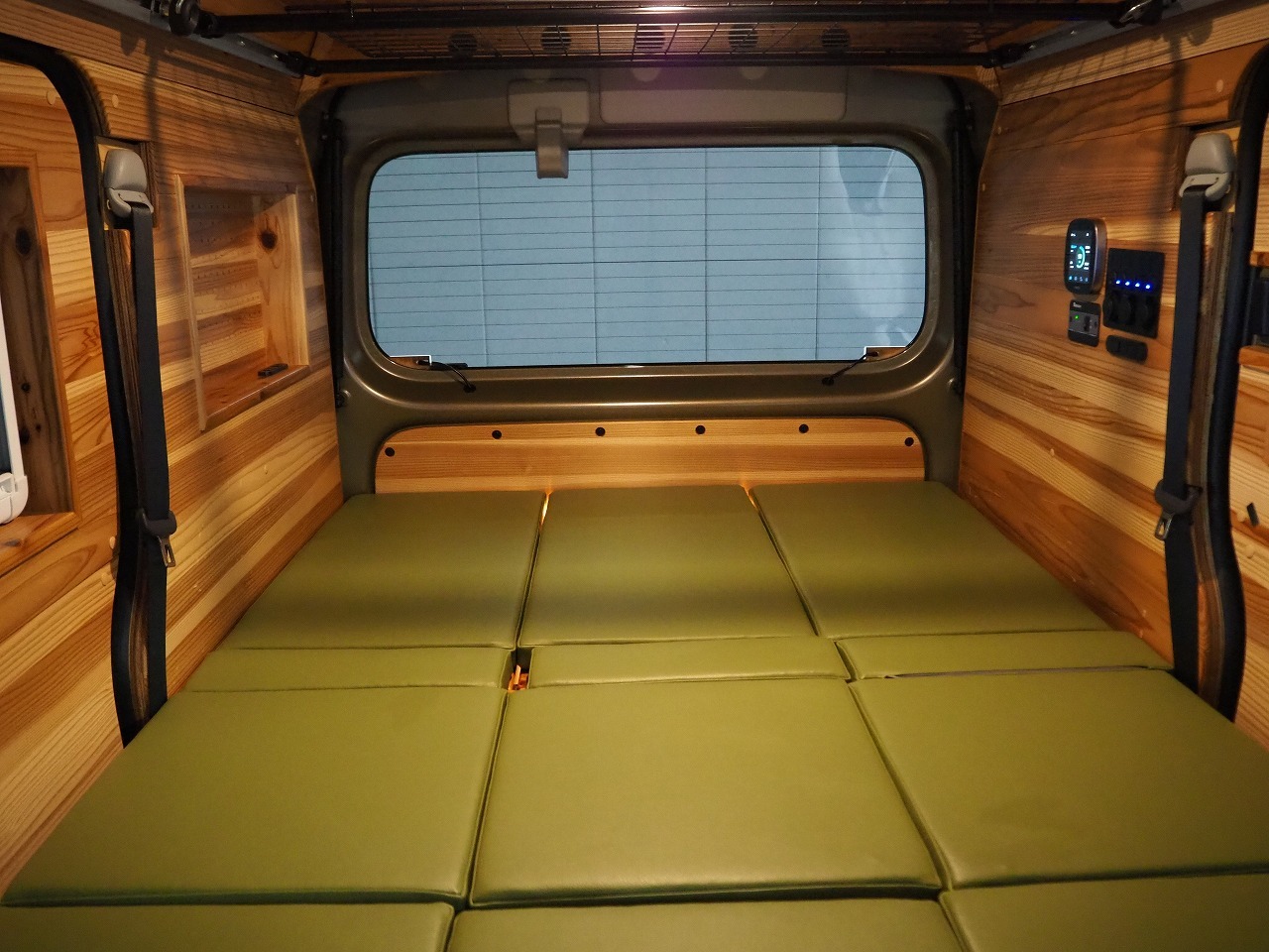 キャンピングカー 軽キャンパー ｱﾄﾚｰ ｸﾚｽﾄﾋﾞｰｸﾙ Xﾌｨｰﾙﾄﾞ 4WD