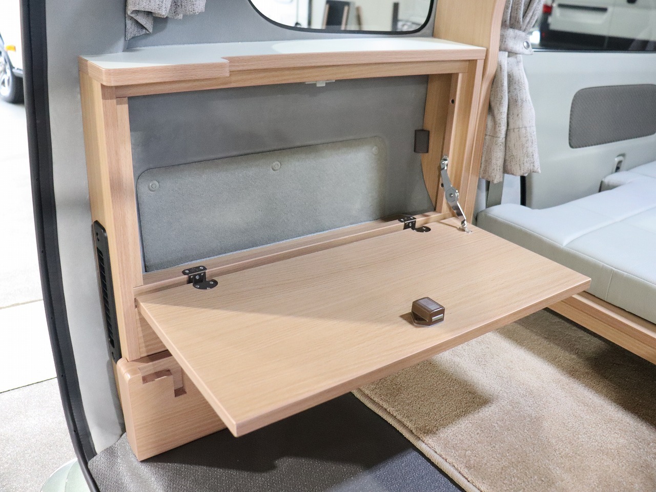 キャンピングカー 軽キャンパー ｴﾌﾞﾘｲ ﾅｯﾂRV ｽﾋﾟﾅ　FF　ﾎﾟｯﾌﾟｱｯﾌﾟ